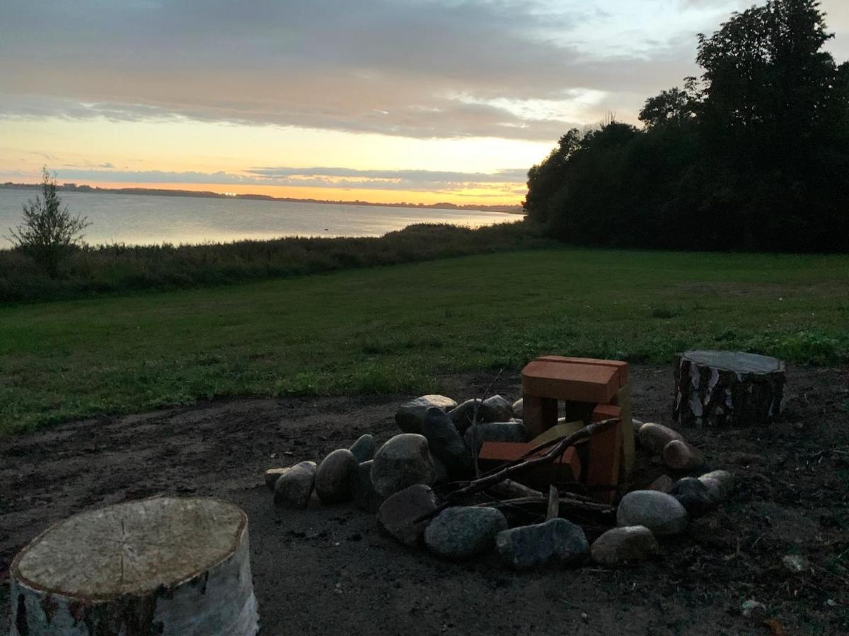 Hytte I Forste Raekke Til Fjord Hotell Holbæk Exteriör bild